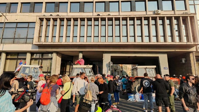 Sednica i protest u Novom Sadu